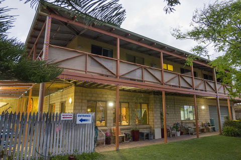 Lancelin Lodge - Accommodation Sydney 0