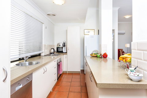 Como Executive Apartment - Accommodation Sydney 8