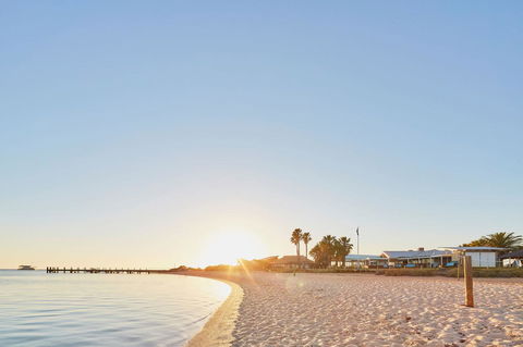 RAC Monkey Mia Dolphin Resort - Accommodation Sydney 12
