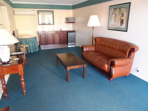 Clifton Motel & Grittleton Lodge - Sydney 4u 25