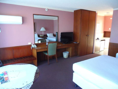 Clifton Motel & Grittleton Lodge - Sydney 4u 17