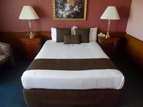 Clifton Motel & Grittleton Lodge - Sydney 4u 12