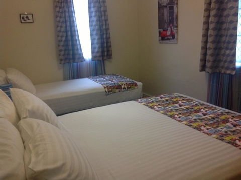 Clifton Motel & Grittleton Lodge - Sydney 4u 35