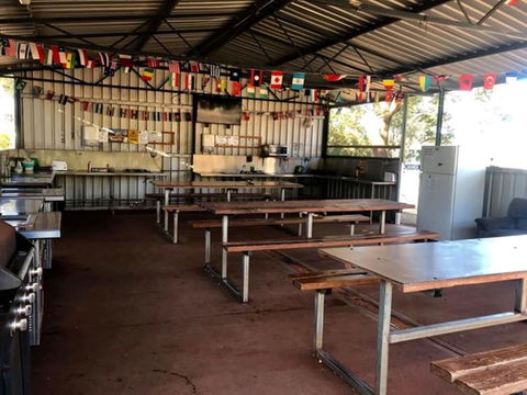 Tom Price Tourist Park - Sydney 4u 4