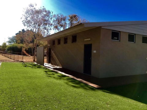 Tom Price Tourist Park - Sydney 4u 8