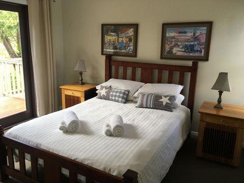 Rowley House - Sydney 4u 19