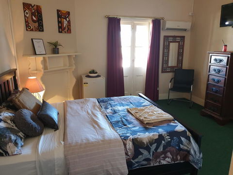 Junction Hotel Moora - Sydney 4u 1