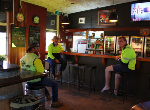 Junction Hotel Moora - Sydney 4u 25