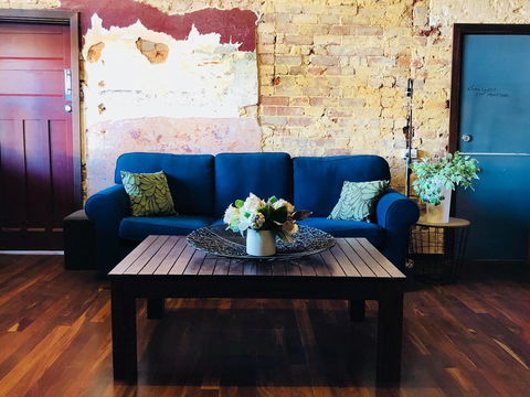Junction Hotel Moora - Sydney 4u 17