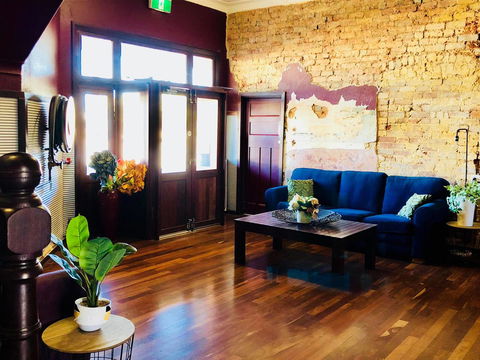 Junction Hotel Moora - Sydney 4u 23