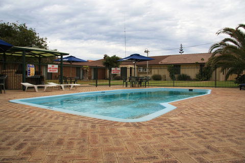 Cervantes Pinnacles Motel - Sydney 4u 1