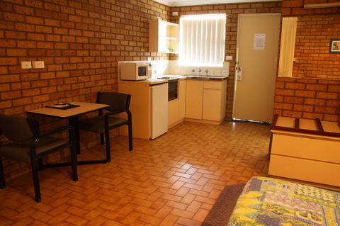 Cervantes Pinnacles Motel - Sydney 4u 14