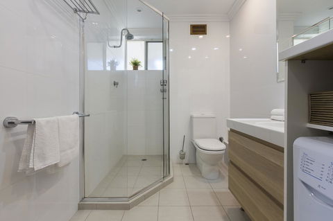 Cottesloe Beach Pines Apartment - Sydney 4u 9