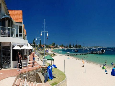 Waikiki Beach Bed And Breakfast - Sydney 4u 15