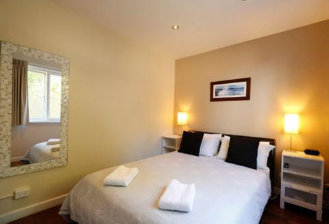 Waikiki Beach Bed And Breakfast - Sydney 4u 4