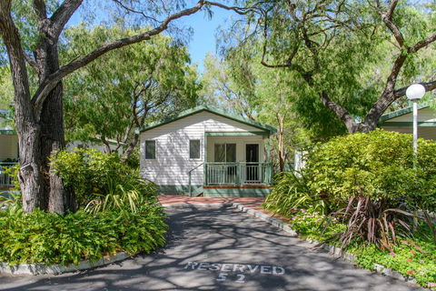 Mandalay Holiday Resort And Tourist Park - Accommodation Sydney 24