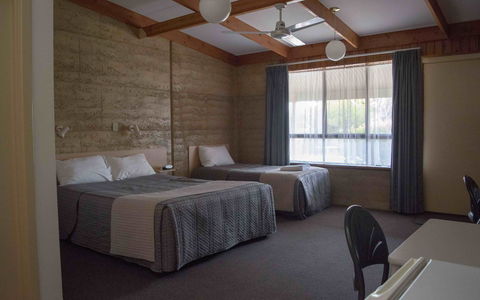 Hopetoun Motel & Chalet Village - Sydney 4u 2