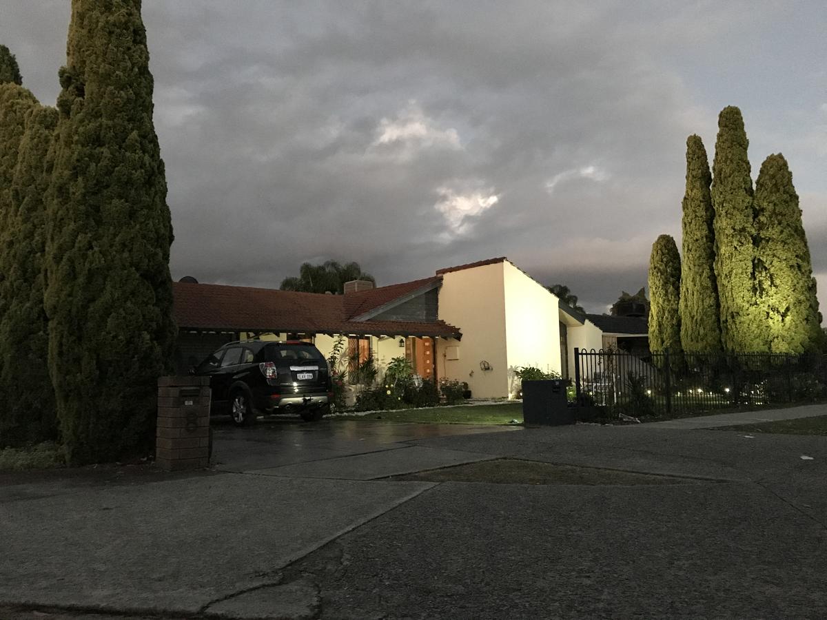 Gosnells WA Sydney 4u