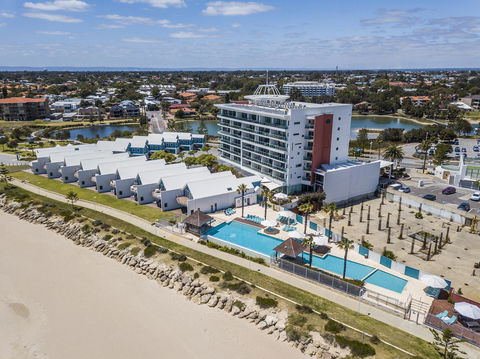 A 406 FANTASTIC OCEAN BEACH And MARINA VIEW APT - MANDURAH - Accommodation Sydney 7