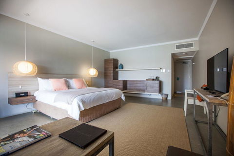 The Marina Hotel - Mindarie - Sydney 4u 4