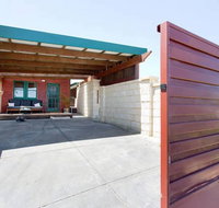 Sunset Cottage - Sydney Resort