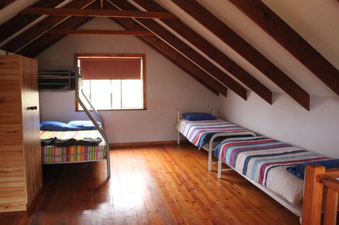 Kestrel Chalets - Sydney 4u 9