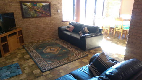 Kestrel Chalets - Sydney 4u 6
