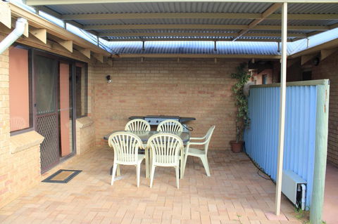 Kestrel Chalets - Sydney 4u 13