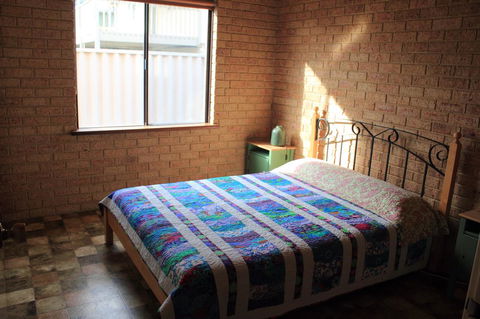 Kestrel Chalets - Sydney 4u 12