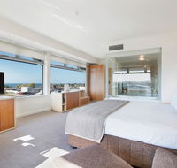 Quality Hotel Gateway Inn Devonport - Sydney 4u
