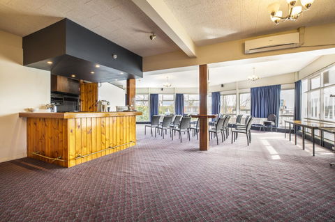 Nightcap At Carlyle Hotel - Sydney 4u 24