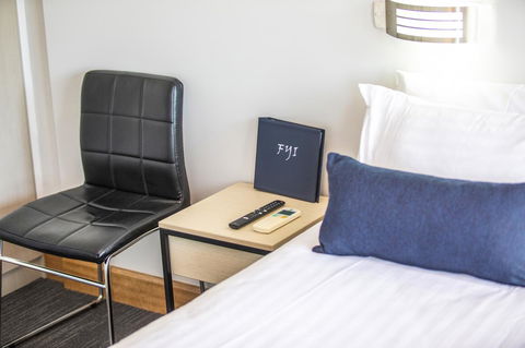 Nightcap At Carlyle Hotel - Sydney 4u 3