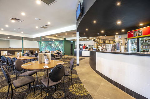 Nightcap At Carlyle Hotel - Sydney 4u 30