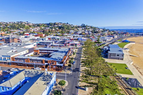 Beachfront Voyager Motor Inn - Sydney 4u 9