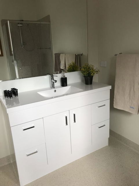 Loma Cottages - Sydney 4u 11