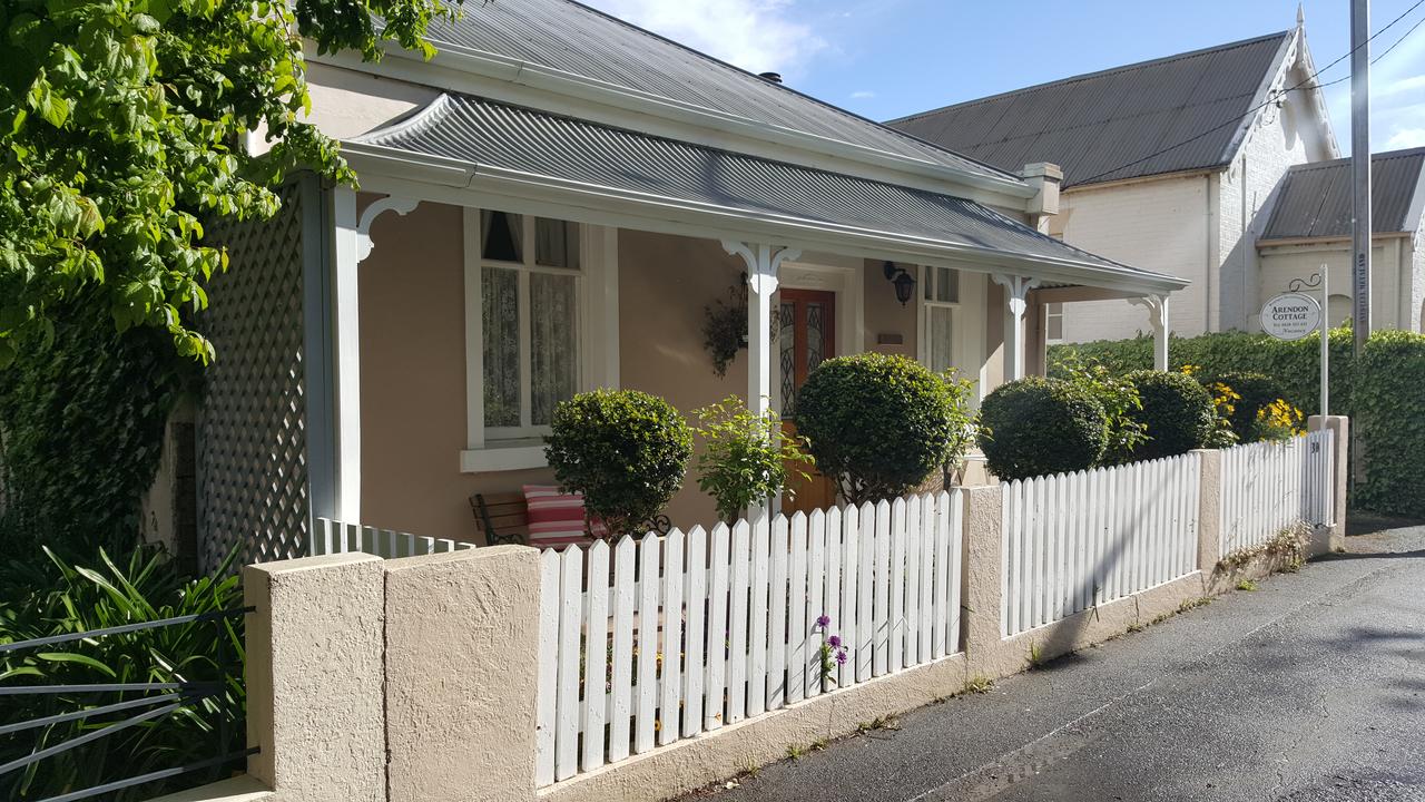 Western Junction TAS Sydney 4u