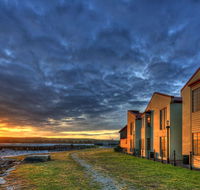 Stanley Village Waterfront Accommodation - Sydney 4u