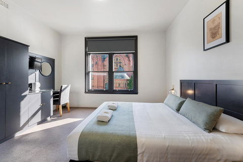 The Cornwall Boutique Hotel - Sydney 4u 1