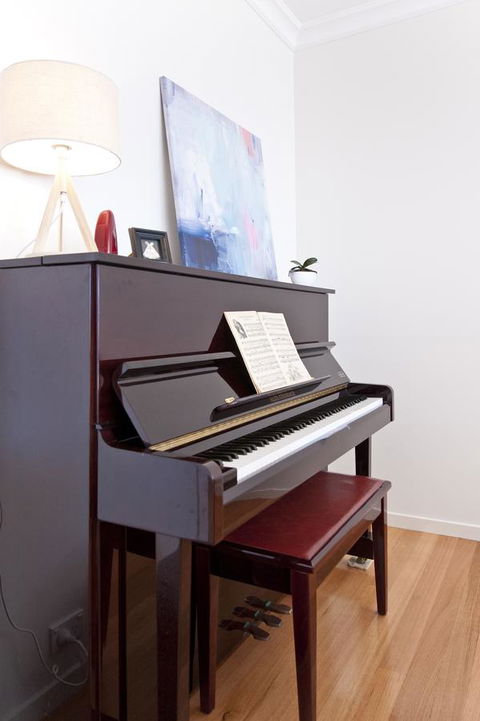 Sandy Bay Waterfront Home - Accommodation Sydney 4