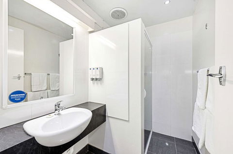 Coach House Launceston - Sydney 4u 23