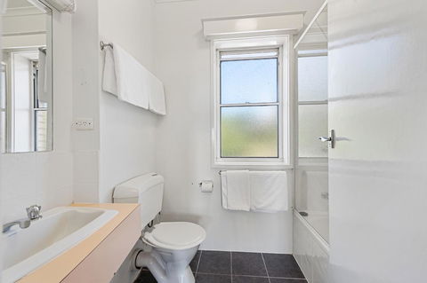 Coach House Launceston - Sydney 4u 22