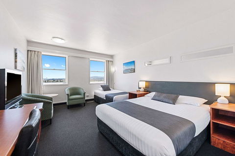 Coach House Launceston - Sydney 4u 4