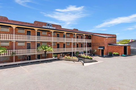 Coach House Launceston - Sydney 4u 29
