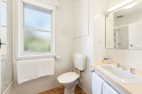 Coach House Launceston - Sydney 4u 21