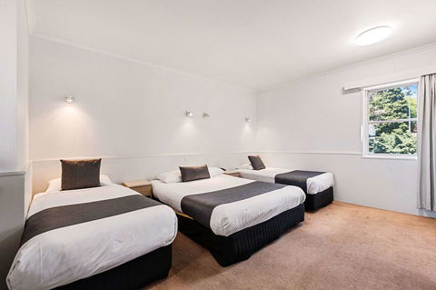 Coach House Launceston - Sydney 4u 14