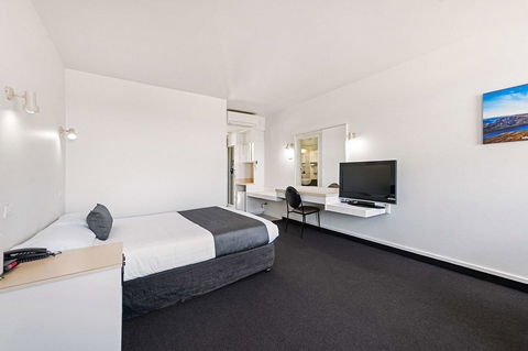 Coach House Launceston - Sydney 4u 17