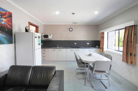 Georges Bay Apartments - Sydney 4u 38