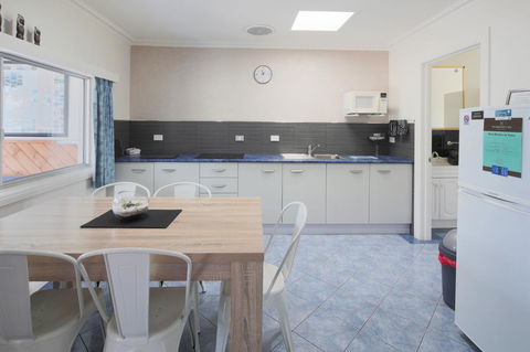 Georges Bay Apartments - Sydney 4u 36