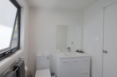 Georges Bay Apartments - Sydney 4u 20