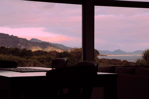 Eagle Peaks At Freycinet - Sydney 4u 18
